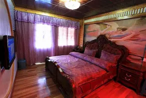 Yuejianglou Theme Inn - Image 2