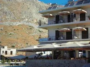 To Akroyiali Guesthouse - Image 1