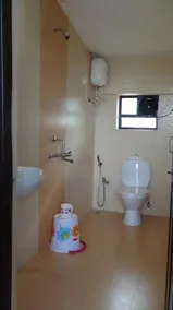 Damodar Guest House - Image 4