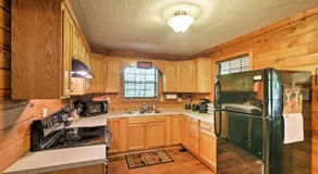 The Lazy Bear Lodge - Image 3