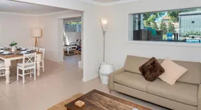 Emerald - coastal walk, swimming pool, pet friendly - Image 5