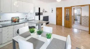 COTOVIA HOME vacations steps from the beach - Image 4