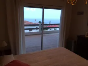 2056 - Apt with terrace sea view - Image 3