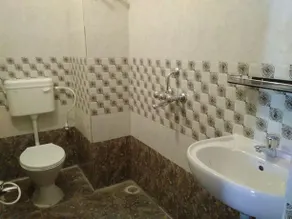 Hotel Babu International - Image 5