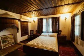 Zoev House - Image 2