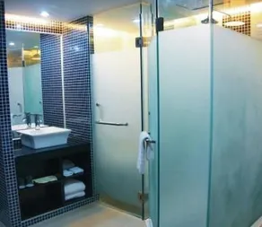 Oriental Pearl Grand Hotel - Image 4