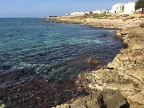 casa vicino mare ( sea rocks cottage) - Image 3