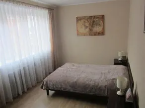 Cozy Room near City Center - Image 4