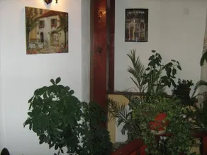 Guest House Flora - Image 2