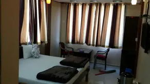 Hotel Dwarkesh Inn - Image 5