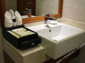 Joyful Hotel - Image 5