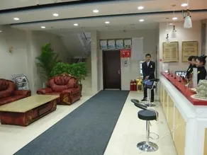 Liuhe Business Hotel - Image 2