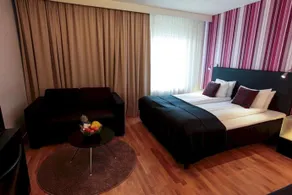 Ja Hotel - Image 4