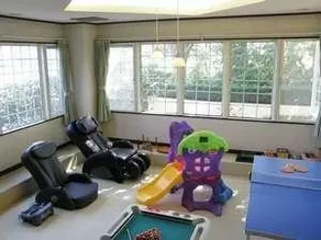 Petit Hotel Clanvert - Image 4