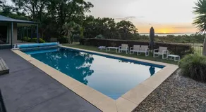 Unique Bay and pool Vista - Image 3