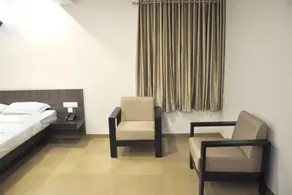 Hotel Coconut - Image 2