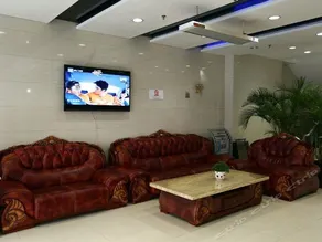 Liuhe Business Hotel - Image 4