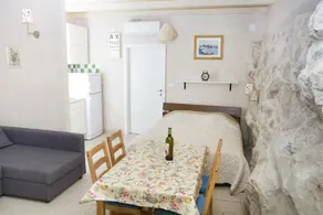 Studio Mali skalini - Image 2