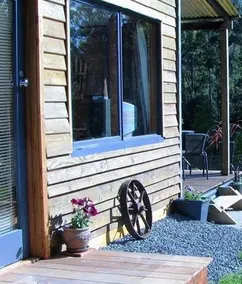 Love Grove Guest House - Image 4