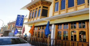 Shanti Palace - Image 2