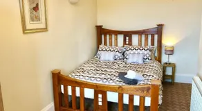 Carr View Hall Apt 4 Grade II Listed - Image 2