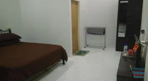 Mama Iman Guestroom - Image 3