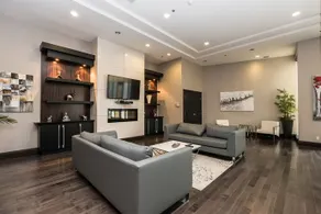 CN Tower Comfortable Condo's - Image 3