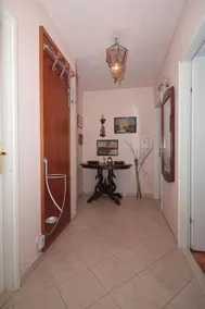 Charming Apartment - Image 3
