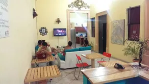 Blue Pepper Hostel Downtown - Image 5