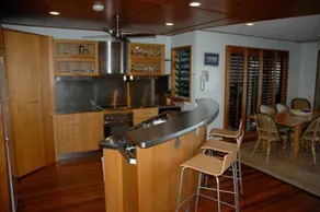 Claytons on Cylinder Beach Front - Image 4