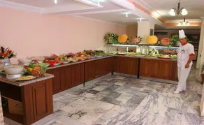 Raina Beach Hotel - Image 4
