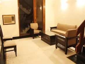 OYO Rooms Atta Market Sector 30 - Image 2