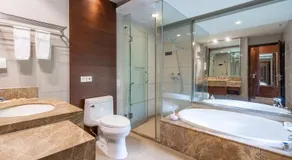Yalong Bay Leju Tropical Coquette Apartment - Image 3