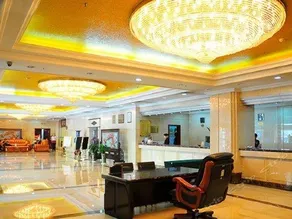 Xinyang Lingrui Hotel - Image 4