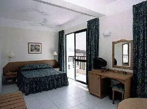 Il-Kalkara Farmhouse - Image 3