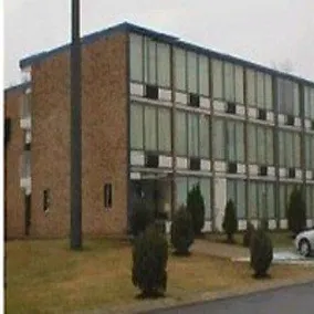 Parkway Suites Motel - Image 1
