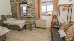 Hen Efail - Image 2