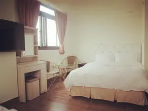 Peak Inn - Image 4