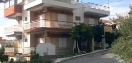 House Sissy - Image 1