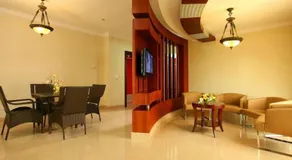 The Royale Gardens Hotel - Image 4