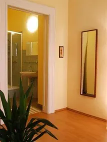 Royal Hostel Nimrod - Image 2