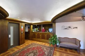 Schlosshotel Art Furrer - Image 4