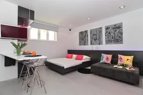 City center studio main street - Image 3