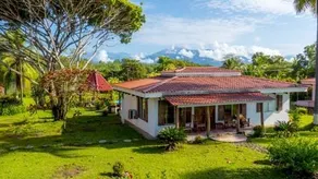 Tres Amigos Island Villas - Image 1