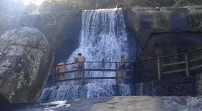 500m da Praia, BIWA Edifício com Piscina, 1garagem, WI-FI, Portaria 24hs, churrasqueira, playground, jardim, Centro do Guarujá, SP - Image 3