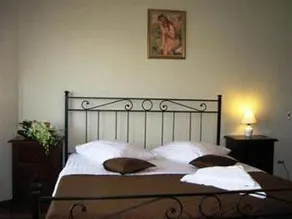 Paris Centro Apartamentos - Image 2