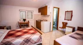 Apartment Vice - Image 5
