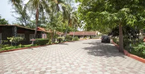 Golden Sun Beach Resort - Image 3