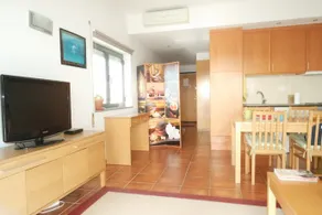 Marina Park Family Apartment - Image 2