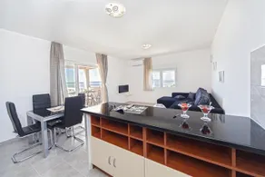 The View Apartments - Image 4